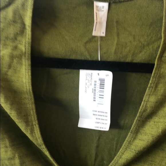 Deep plunge v neck top - Picture 2 of 3